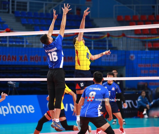 Ngược dòng ấn tượng, Khánh Hoà giành tấm vé đầu tiên vào Chung kết bóng chuyền nam Đại hội