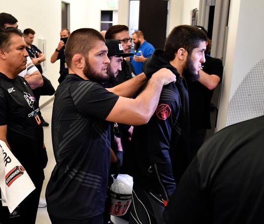 Khabib đề ra nhiệm vụ phá kỉ lục UFC cho Islam Makhachev