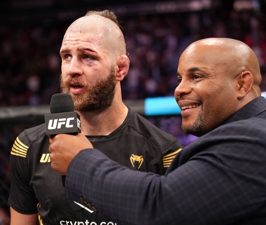 Cựu vương UFC Jiri Prochazka bất bình: Bị kiểm tra doping 64 lần một năm