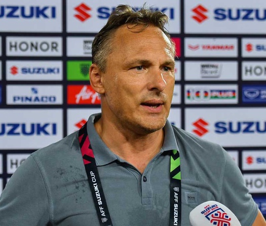 HLV Antoine Hey: “Việt Nam mạnh nhưng hãy dè chừng Myanmar”