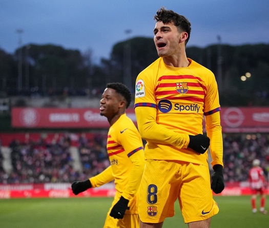 Pedri cán mốc 100 lần ra sân và Barca phải… trả thêm tiền