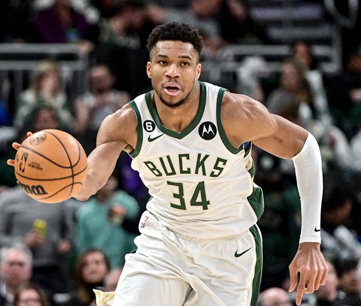 Giannis Antetokounmpo chỉ cần 30 phút để ghi 50 điểm: "Á Thần" bùng nổ lần hai trong tháng 1