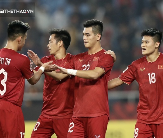 Tiến Linh đối đầu Son Heung Min ở Quả bóng Vàng châu Á 2022