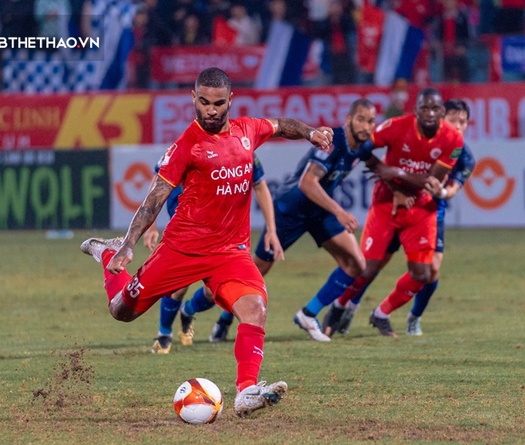 Dự đoán tỷ số Hà Nội vs CAHN, 19h15 ngày 9/2: Tân binh bay cao