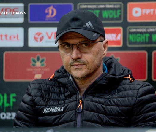 HLV đội Hà Nội khó hiểu với quãng nghỉ dài ở V.League