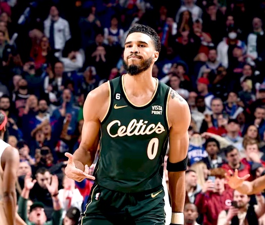 Cái kết điên rồ ở Philly: Jayson Tatum ném game-winner, Embiid suýt làm nên điều kỳ diệu