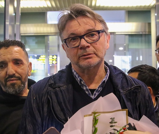 HLV Troussier gây sốc: U23 Việt Nam tập đến giữa trưa và sau 10 giờ đêm