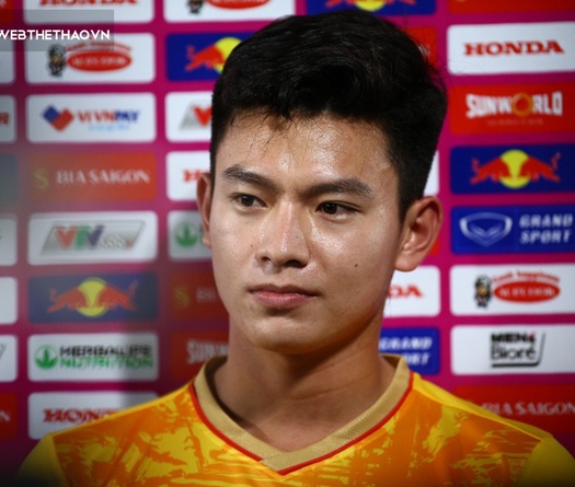 Cầu thủ U23 Việt Nam không ngán bài tập đêm từ HLV Troussier 