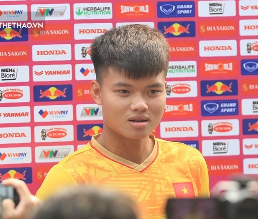 Văn Tùng (U23 Việt Nam): "HLV Troussier là người nóng tính"
