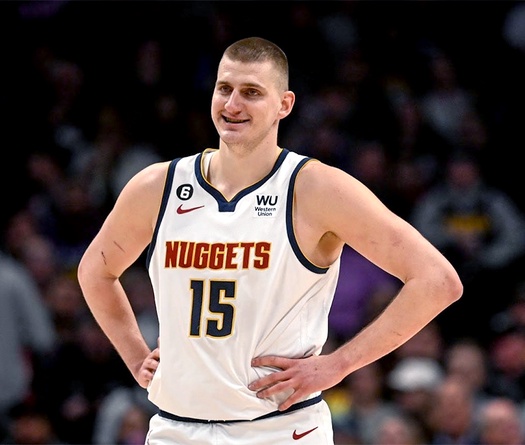 Hạ gục Memphis Grizzlies bằng chuỗi điểm 17-2, Denver Nuggets sắp chốt vị trí số 1 miền Tây