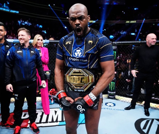 UFC 285: Jon Jones lên ngôi vĩ đại nhất lịch sử khi đánh bại Ciryl Gane