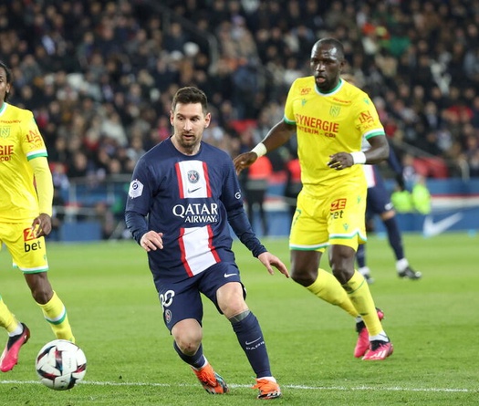 Messi có thể đối đầu Ronaldo với đề nghị gần 100 triệu đô la