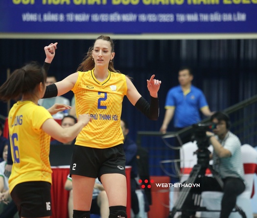 Ngoại binh bóng chuyền Thanh Hoá: Ăn chay và giao tiếp bằng... google dịch