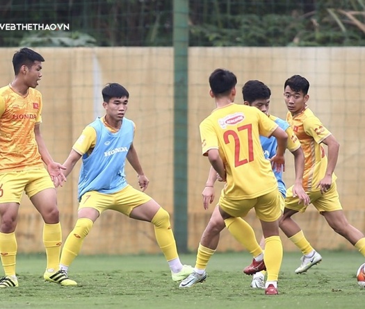 HLV Troussier đưa ra yêu cầu rất cao về chiến thuật cho U23 Việt Nam