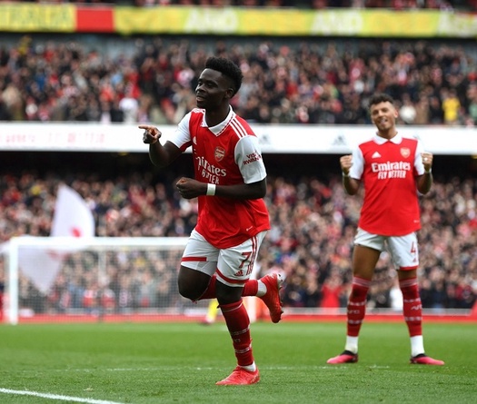 Saka và Martinelli biến Arsenal thành “khẩu pháo 4 nòng”