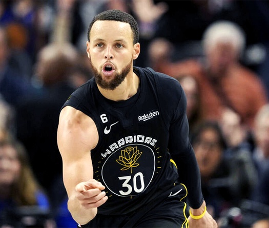 Stephen Curry bùng nổ ở hiệp 4, Warriors ngược dòng cảm xúc trước New Orleans Pelicans