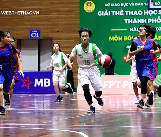 Cú run 15-3 đưa Chuyên Nguyễn Huệ lên ngôi vô địch nữ THPT Giải bóng rổ học sinh Hà Nội