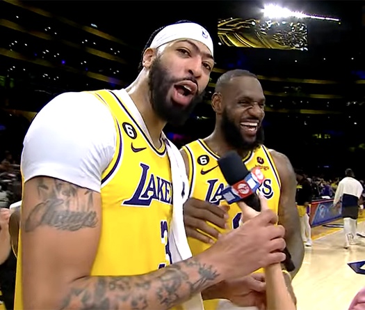 Anthony Davis xin lỗi vì phá hỏng tuyệt phẩm game-winner của Dennis Schroder