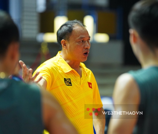 Đội tuyển bóng chuyền Việt Nam miệt mài tập luyện trước trận ra quân SEA Games 32