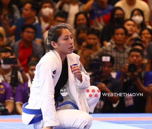 "Tượng đài" mang 3 dòng máu Jessa Khan thua sốc, mất HCV Jujitsu SEA Games ngay trên sân nhà