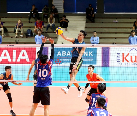 Đội tuyển bóng chuyền nam cán đích vị trí thứ nhì bảng B SEA Games 32
