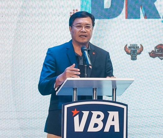 Tổng cục trưởng Đặng Hà Việt rơi nước mắt sau tấm HCV SEA Games 32 của bóng rổ Việt Nam
