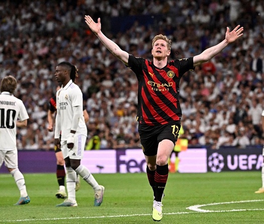 Real Madrid và Man City bất phân thắng bại sau 2 bàn thắng bằng sút xa