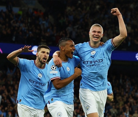 Man City chỉ còn cách cú ăn ba lịch sử bằng 3 trận thắng