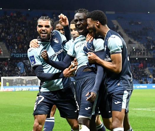 Danh sách các đội lên - xuống hạng Ligue 1 2023/2024