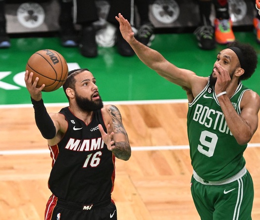 Boston Celtics “bay màu” ở Game 7, Miami Heat xứng đáng tiến vào NBA Finals 2023