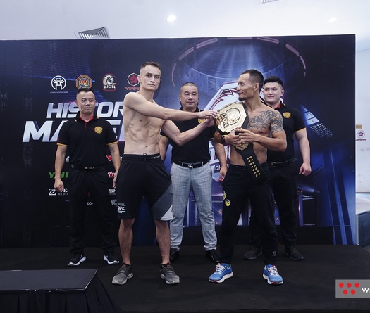 LION Championship 06: Kamil "nắn đai" của Trần Quang Lộc giữa buổi cân chính thức