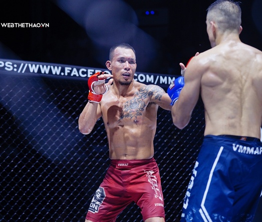 Trần Quang Lộc đánh bại Kamil, thắng trận bảo vệ đai đầu tiên ở LION Championship 06