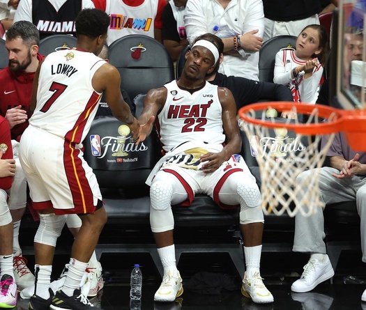 Jimmy Butler và HLV Spoelstra tin rằng Miami Heat sẽ làm nên điều hiếm thấy ở NBA Finals