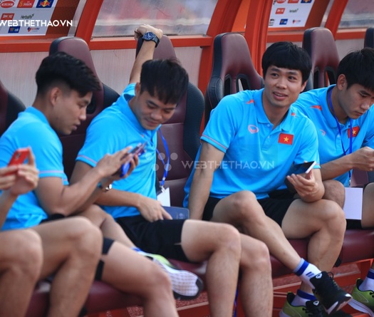 Đội hình ra sân Việt Nam vs Hong Kong (Trung Quốc): Quang Hải đá chính, Công Phượng làm khán giả