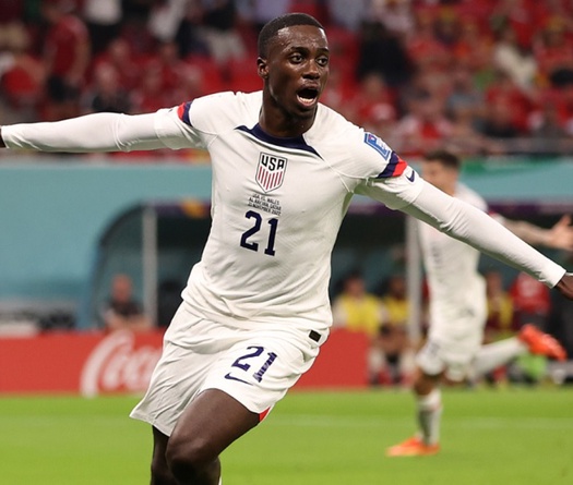 Timothy Weah đến Juventus sau khi chơi... 9 vị trí trong sự nghiệp