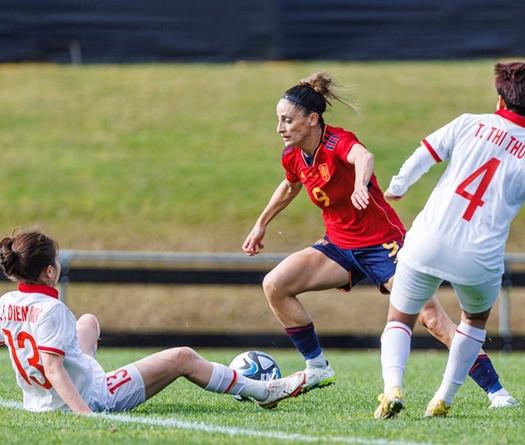 HLV Mai Đức Chung chỉ ra nguyên nhân khiến nữ Việt Nam thua đậm Tây Ban Nha