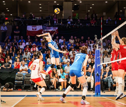 Trung Quốc trả sạch món nợ Ba Lan, hiên ngang vào chung kết bóng chuyền nữ VNL 2023