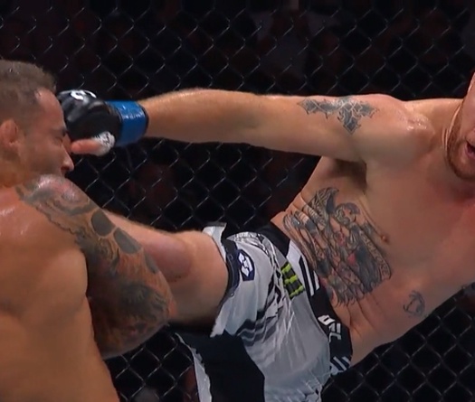 Kết quả UFC 291: Justin Gaethje tung đá thần sầu, đập nát "Kim cương"