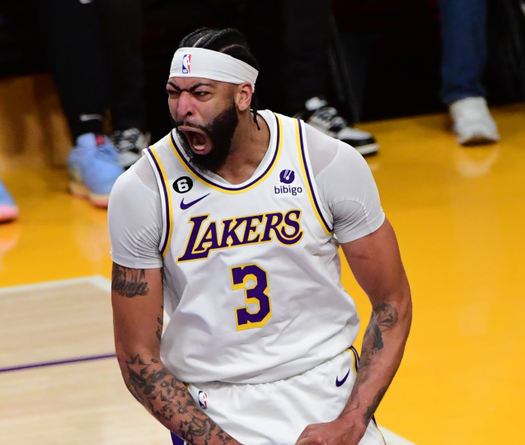 Anthony Davis gia hạn với Los Angeles Lakers bằng hợp đồng lương cao nhất NBA