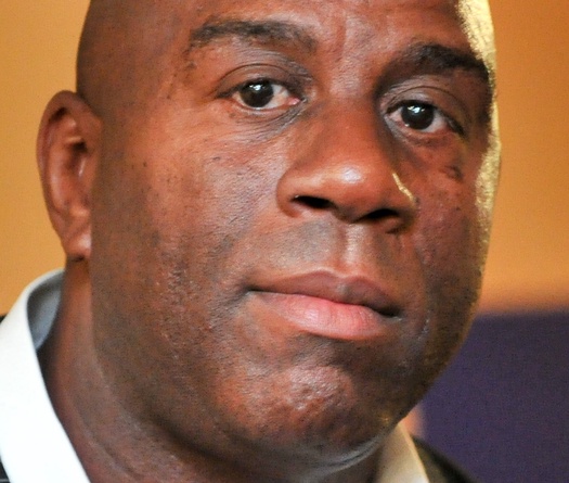 Huyền thoại Lakers, Magic Johnson đã bỏ lỡ giao kèo 5 tỷ USD với Nike ra sao?