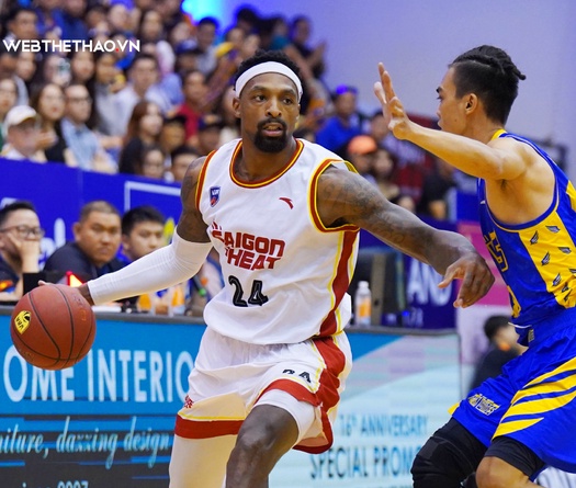 Cú game-winner của Kentrell Barkley nhấn chìm hy vọng Playoffs của Ho Chi Minh City Wings