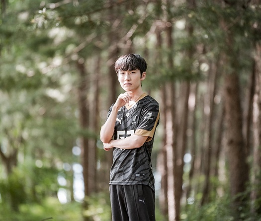 LMHT: Peanut tiết lộ lý do GEN lật kèo T1 ở ván 3 chung kết LCK Mùa Hè 2023