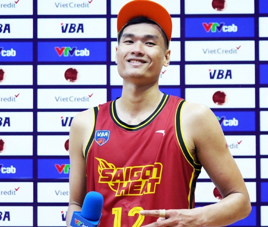 Nguyễn Huỳnh Phú Vinh đi vào lịch sử VBA với bộ chỉ số sánh ngang các ngoại binh hàng đầu