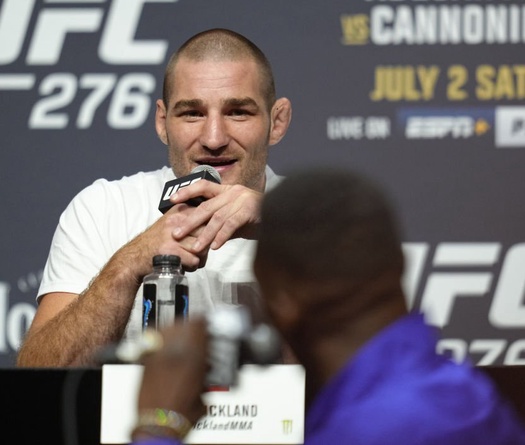 UFC 293 Sean Strickland: Jujitsu vô dụng, sẽ không dùng vật để đấu Israel Adesanya
