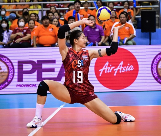 MVP Chatchu-on Moksri trả lời "cực gắt" câu hỏi Trung Quốc chỉ dùng đội 2