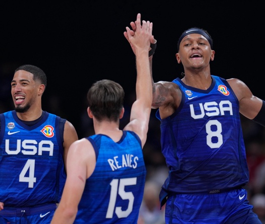 Tuyển Mỹ "trút giận" lên Italia tại tứ kết, thẳng tiến vào bán kết FIBA World Cup 2023