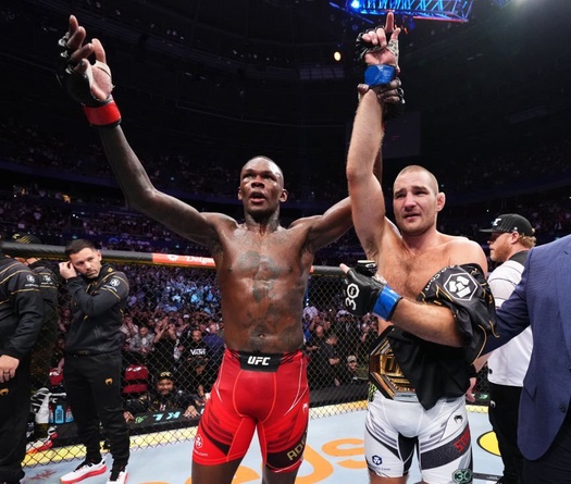 Israel Adesanya nói gì sau thất bại trước Sean Strickland ở UFC 293