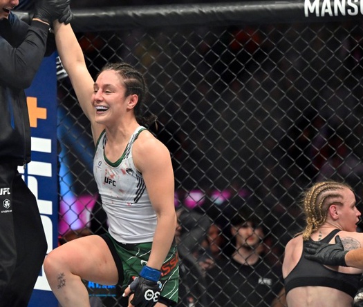 Alexa Grasso: "Cú đó không phải sự cố, Shevchenko giúp tôi tiến hóa"