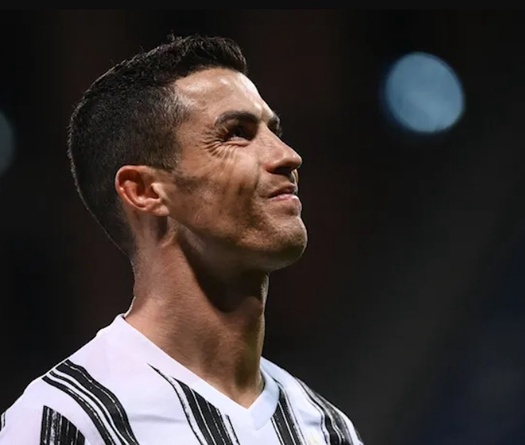 Cristiano Ronaldo kiện Juventus để đòi gần 20 triệu euro