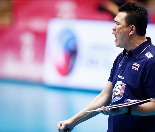 HLV tuyển bóng chuyền nữ Thái Lan thừa nhận sức mạnh của tuyển Mỹ